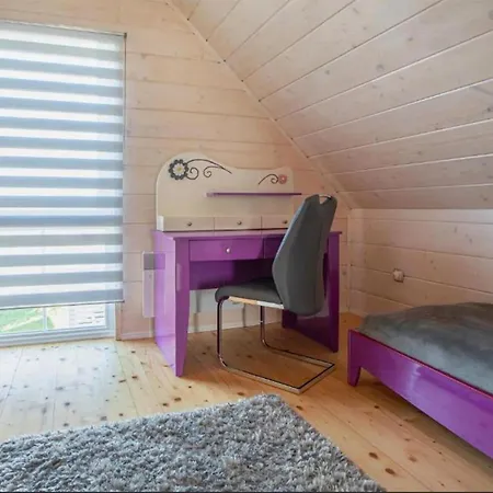 2 Bedroom Cozy In *