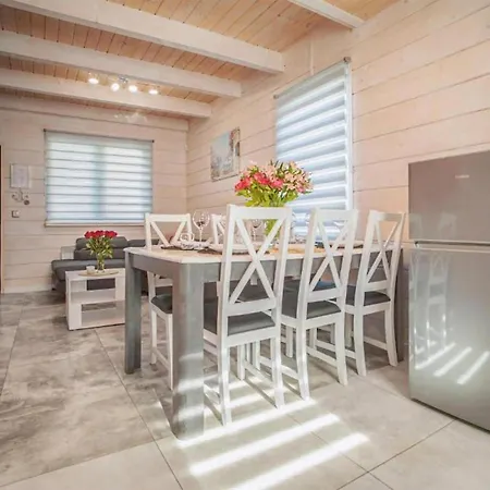 2 Bedroom Cozy In Nyaraló *