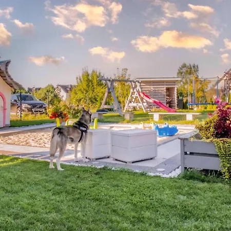 2 Bedroom Beautiful In Сasa de vacaciones