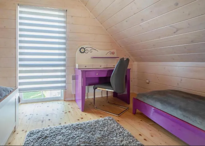 2 Bedroom Beautiful In *